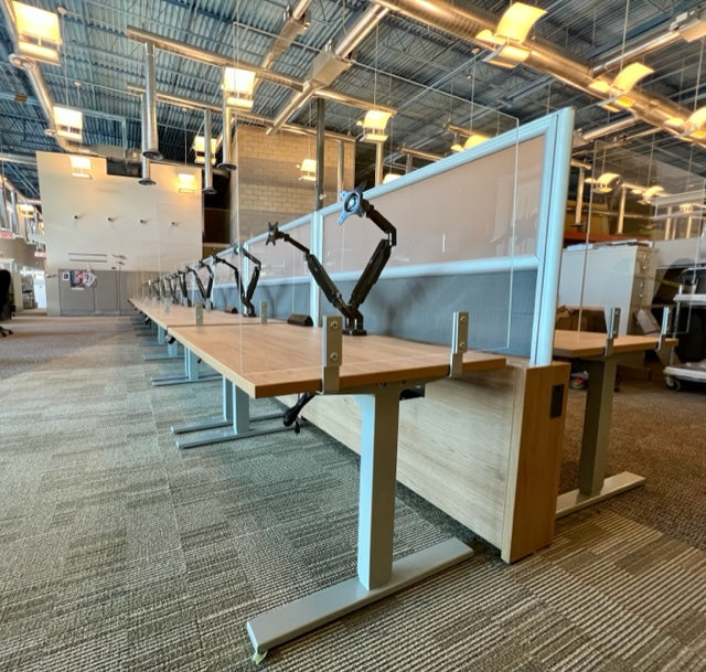 Height Adjustable Hoteling Workstations - Image 1